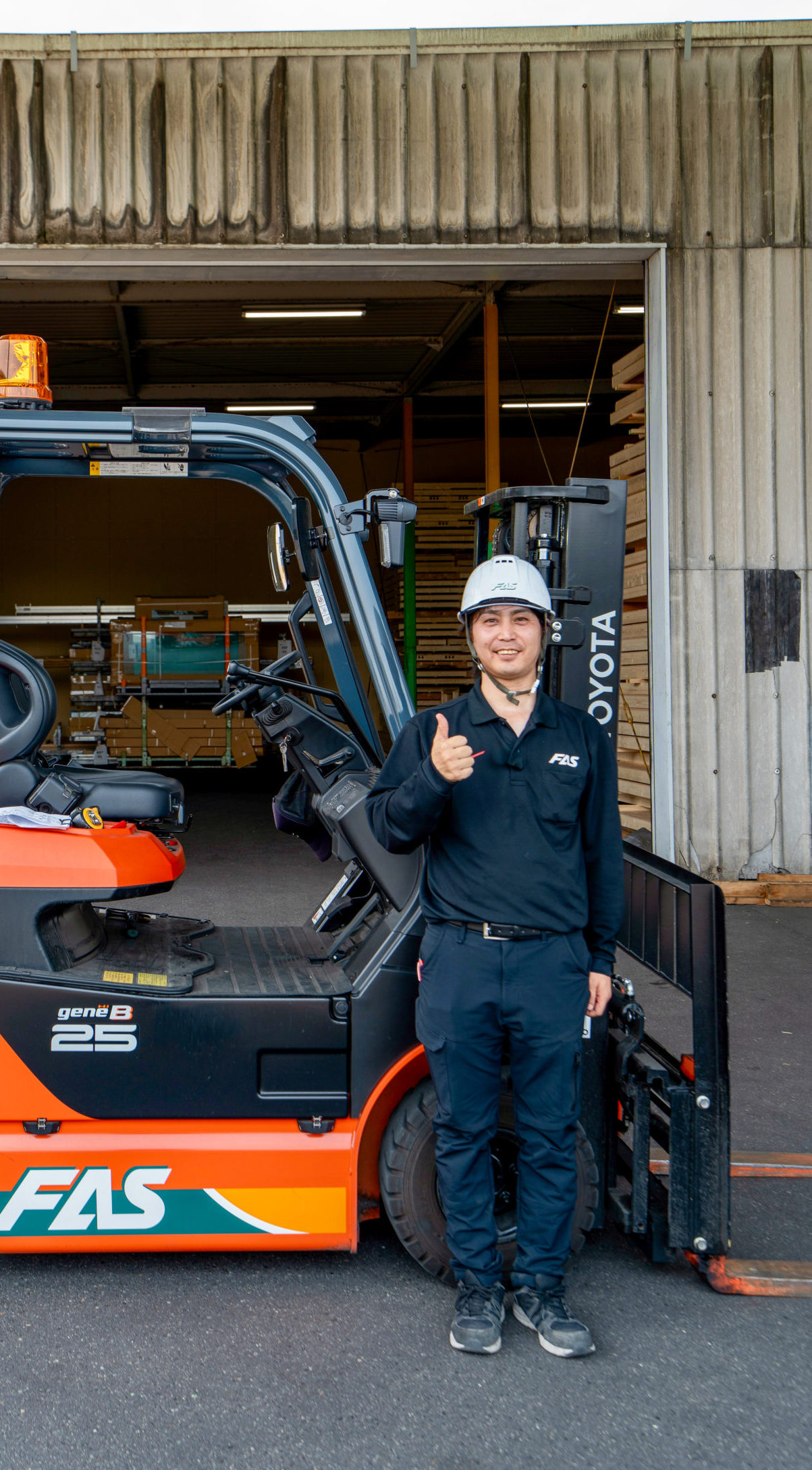 オフィスでの仕事風景